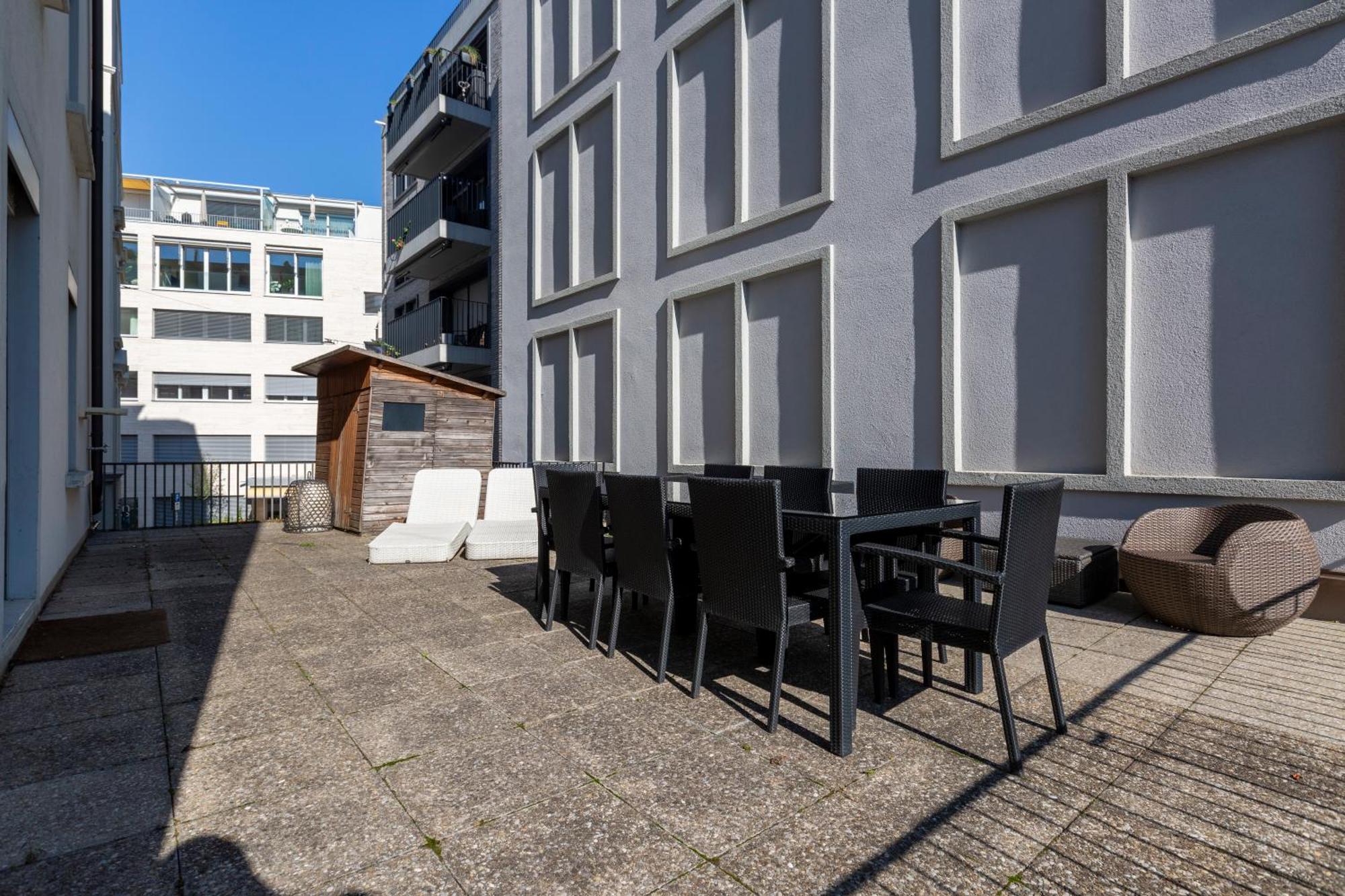 Kaya Diamond - 2br With Huge Terrace